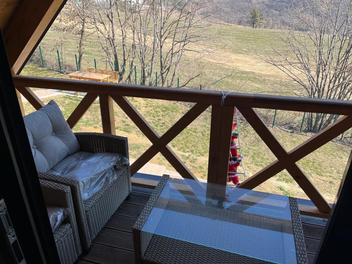 Apartmani Joka I Drvene Kucice 브르드니크 외부 사진
