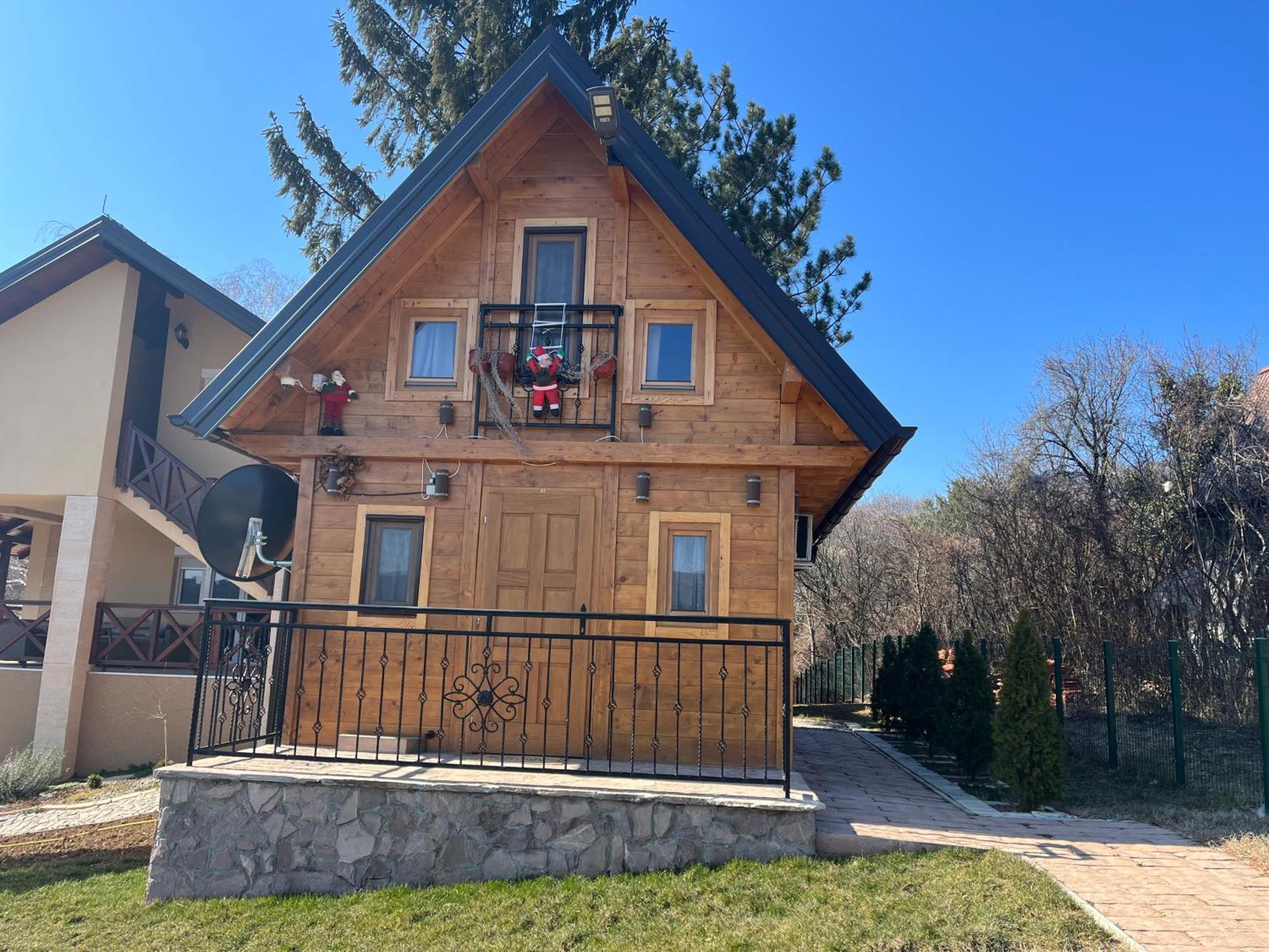 Apartmani Joka I Drvene Kucice 브르드니크 외부 사진