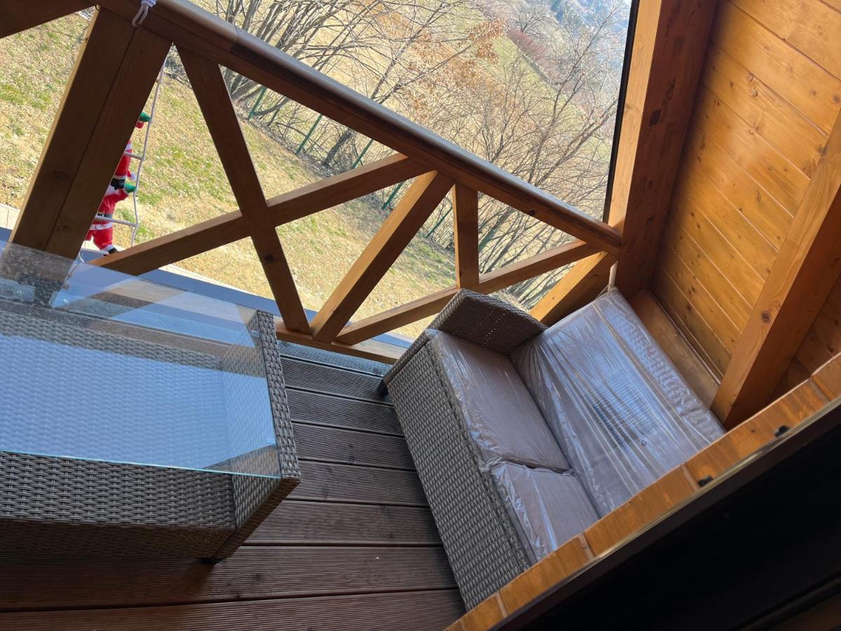 Apartmani Joka I Drvene Kucice 브르드니크 외부 사진