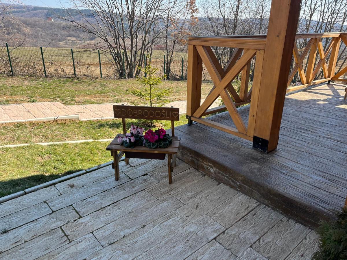 Apartmani Joka I Drvene Kucice 브르드니크 외부 사진